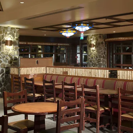 Sequoia Hotel