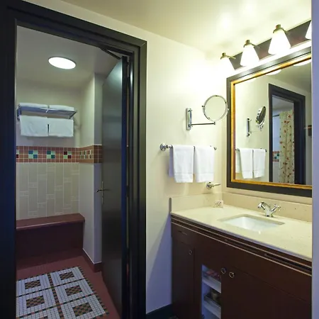 Sequoia Hotel 3*